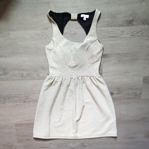 Candie's Junior's Sleeveless Striped Open Back Above the Knee Skater Dress Small